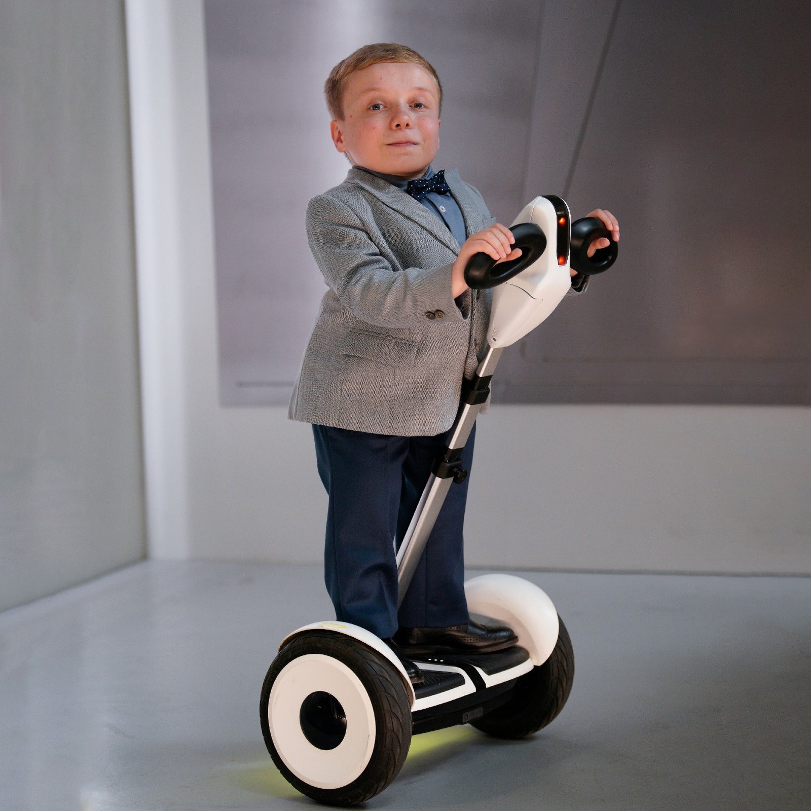 Lenny Rush Talks Filming With Ncuti Gatwa, His Jazzy Segway, and How He was Cast in Doctor Who